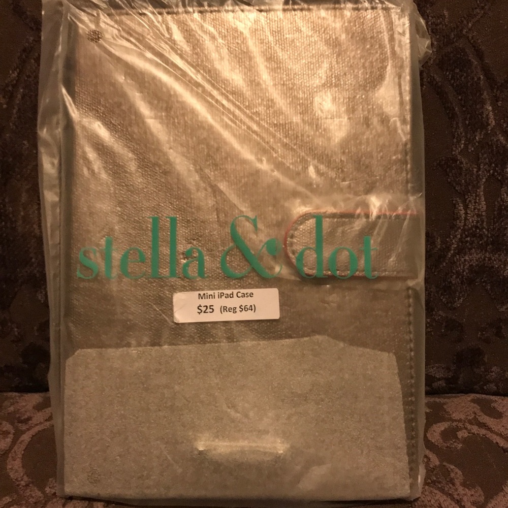 Stella & Dot - Chelsea Mini iPad Case